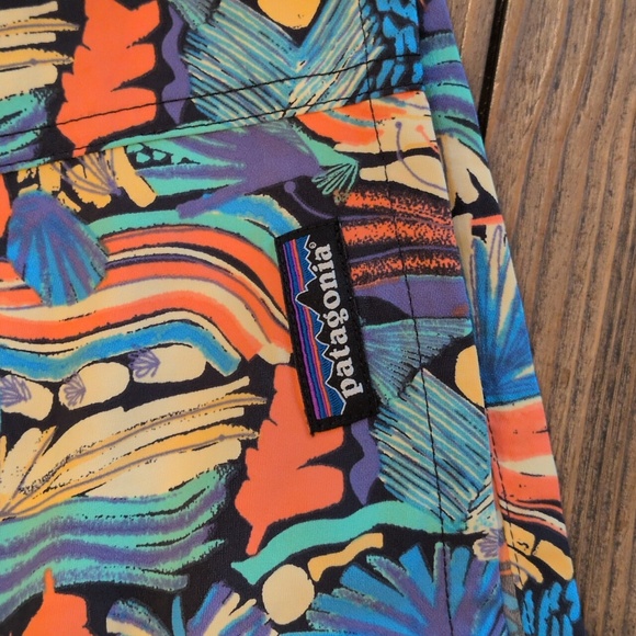 Patagonia Women's Abstract Pattern Shorts - Blue and Orange - Picture 6 of 11